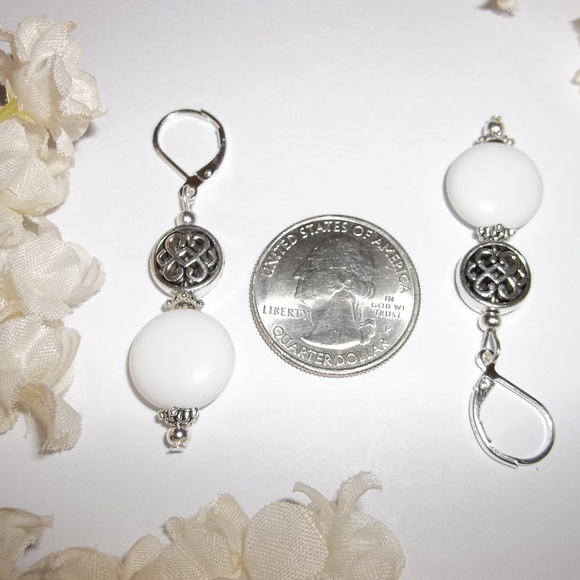 White & Silver Earring Set Beaded Handmade Celtic Knot Jewelry Dangle Drop 4578 - Picture 3 of 6